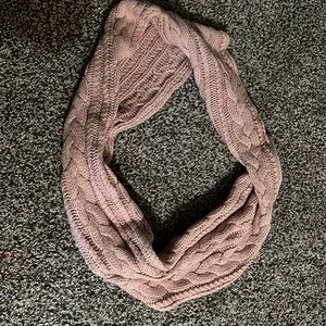 Adorable Aeropostale infinity scarf